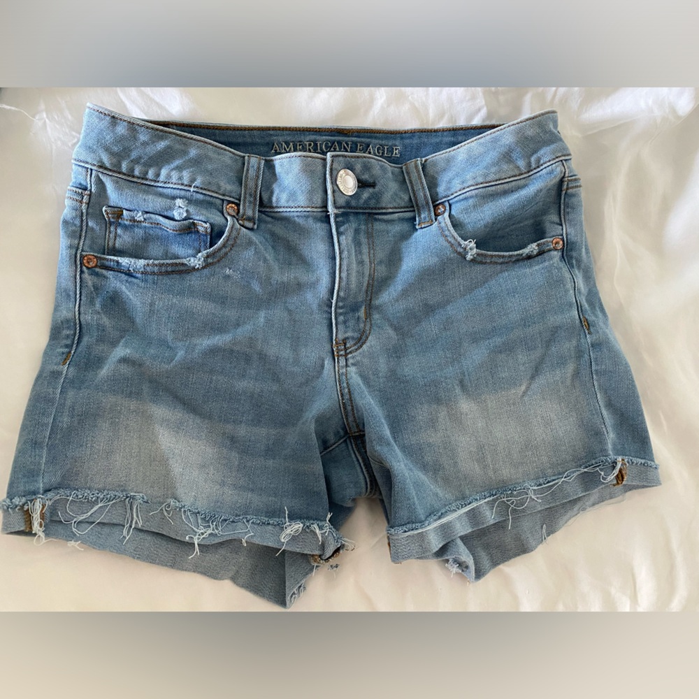 Women’s American Eagle Super Super Stretch Jean Shorts Size 10